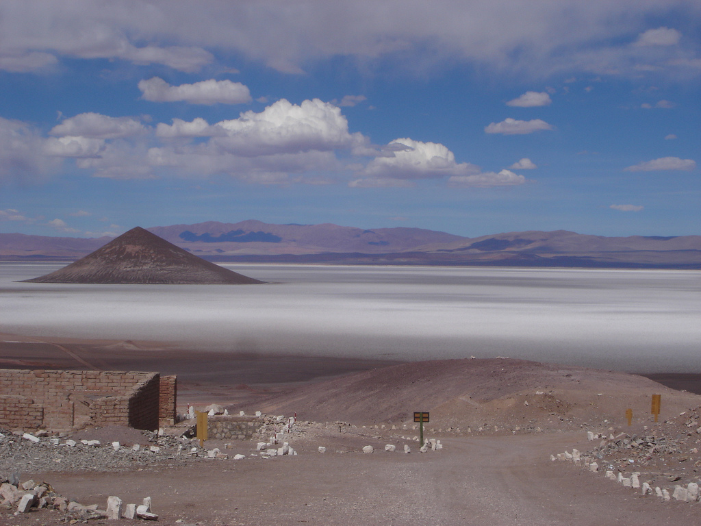 El cono de Arita