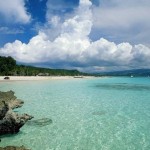 Sint Maarten o Saint Martin, según en que parte de la isla te encuentres