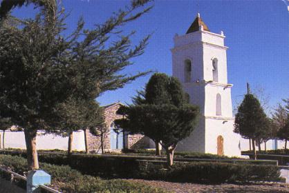 toconao-torre-plaza.jpg